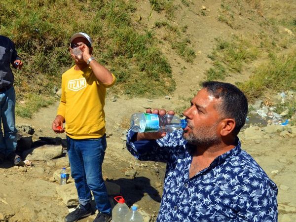 Muş'ta Mikrop Taşıdığı Tespit Edilen Suyun Şifa Verdiğine İnanılıyor!