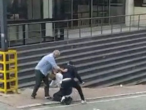 Müşteriden Taksiciye Meydan Dayağı