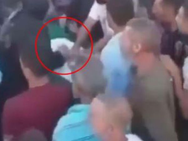 Ölü Sandıkları Adam Cenazesinde Dirildi!