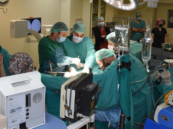 Ordu'da mucizevi ameliyat gerçekleşti! İlk canlı karaciğer nakli yapıldı!