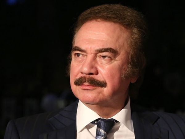 Parmağını Kıran Orhan Gencebay Yaşadığı Kazayı Anlattı