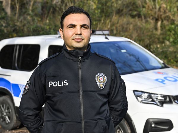 Polis memurunun sinema tutkusu onu ödülle buluşturdu!