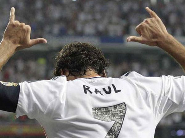 Raul Gonzalez'den Usta İşi Bir Gol