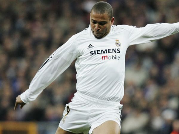Ronaldo Nazario Old Trafford'daki Müthiş Performansı