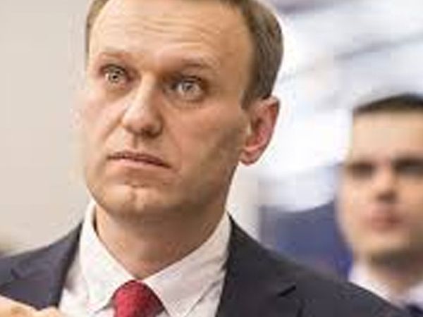 Rus Muhalif Navalny'e Yakın İsmin İngiliz Ajanla Buluştuğu Anlar