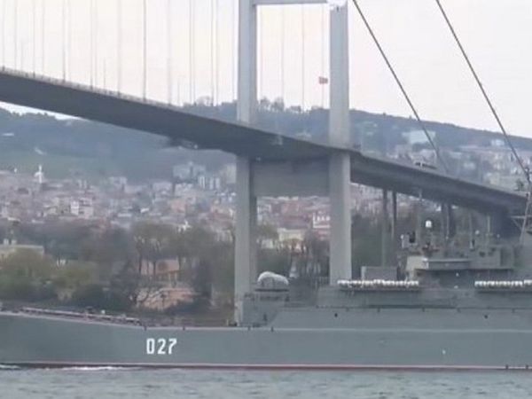 Rus Savaş Gemileri İstanbul Boğazı’ndan Karadeniz’e Geçti