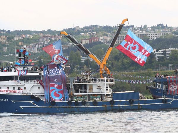 Şampiyon Trabzonspor, şampiyonluğunu kutluyor: Donanma yola çıktı!
