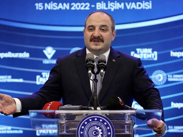 Sanayi ve Teknoloji Bakanı duyurdu: Yüksek hızlı şarj istasyonları destek programlarının başvuruları yarın başlıyor!