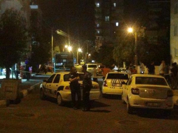 Şanlıurfa'da cezaevinden özel izinli olarak çıkan şahıs sokak ortasında silahlı saldırıya uğradı!