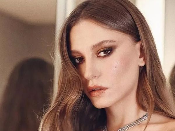 Serenay Sarıkaya'dan olay yaratan göbek dansı!
