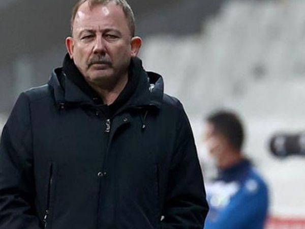 Sergen Yalçın Yıldız Futbolcuyu Kadrosuna Dahil Etmek İstiyor