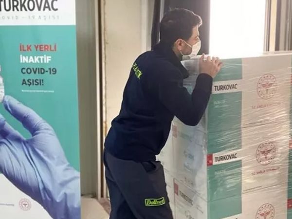 Sevkiyat Başladı: Yerli Aşı TURKOVAC’ın Yeni Serileri 81 İle Gönderilmek Üzere Yola Çıktı!