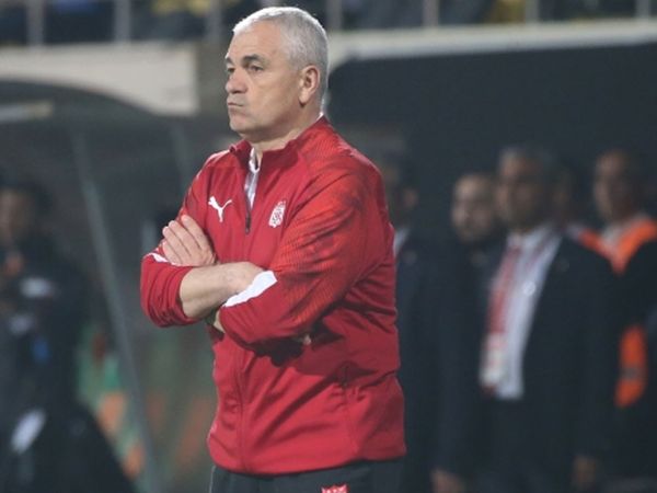 Sivasspor Teknik Direktörü Rıza Çalımbay, Türkiye Kupası'nda Alanyaspor karşısında aldıkları galibiyet sonrası açıklamal