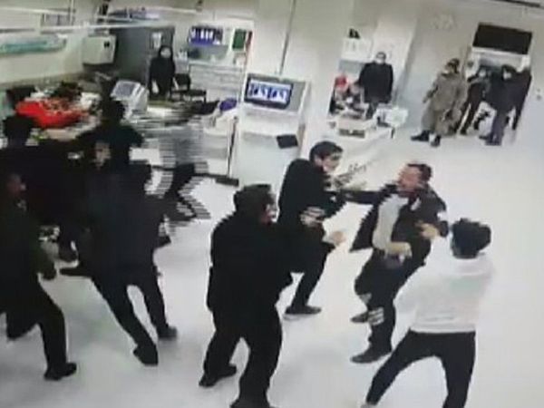 Sivas'ta Sağlık Çalışanlarına Saldırı!