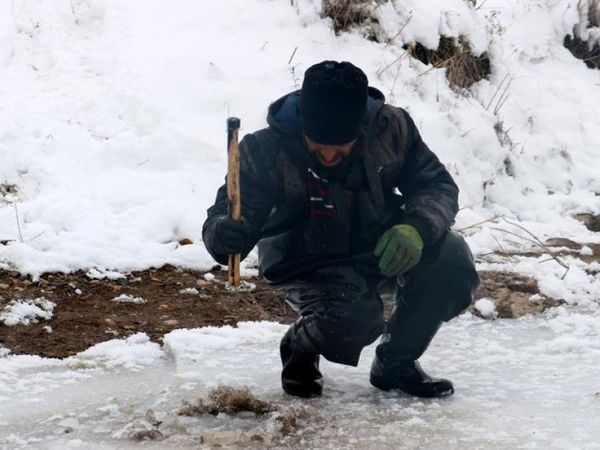 Sivas'tan Kutupları Aratmayan Görüntüler: Eskimo Usulü Balık Avı