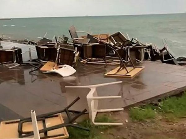 Son Dakika: İskenderun'da Hortum! 'Yıktı Geçti'