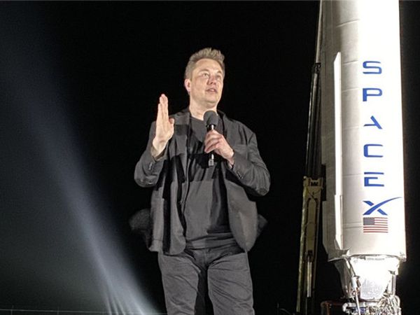 Starship SN10 Başarılı Bir İnişin Ardından Patladı!