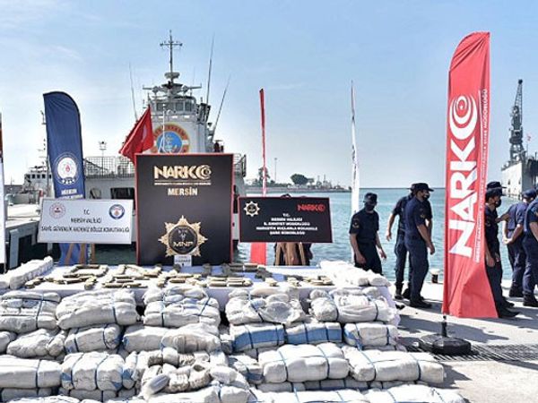 Suriye Açıklarındaki 'Onur Operasyonu'nda 6 Tutuklama