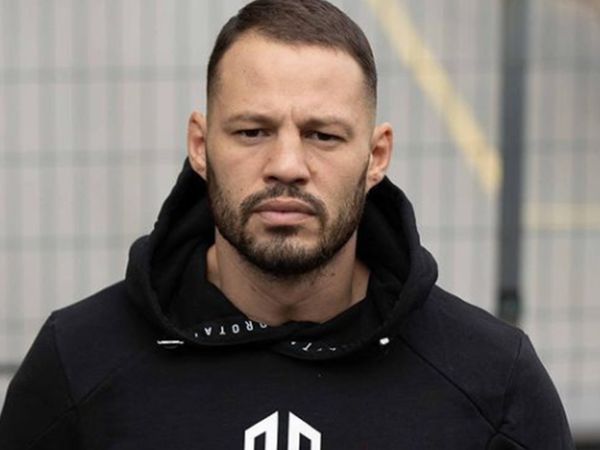 Survivor Atakan'ın Oğlu Gözyaşlarına Boğuldu