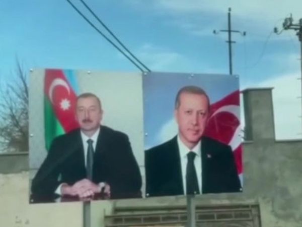 Şuşa Sokaklarında Cumhurbaşkanı Erdoğan'ın Resmi