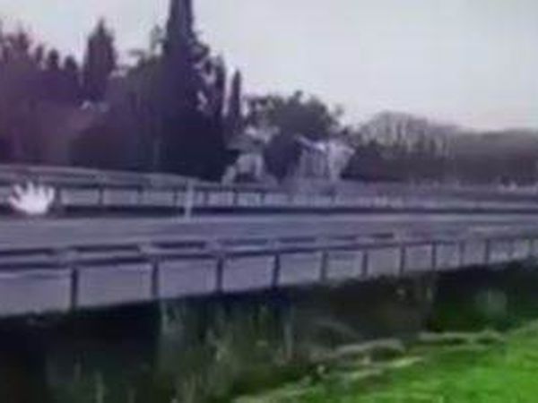 Tekirdağ'da Araç Ok Gibi Tıra Saplandı