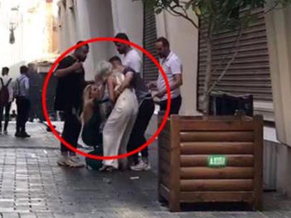 Taksim Meydanında Kadınlar Birbirine Girdi, Bu Anlar Saniye Saniye Kameralara Yansıdı