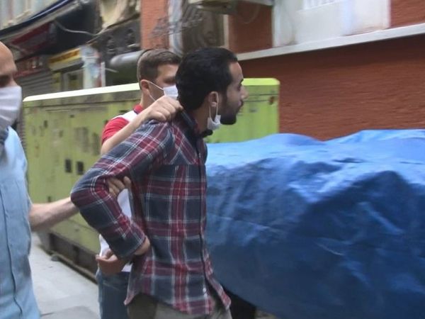 Taksim'de Filistinli Turistin Cep Telefonunu Tunuslu Hırsız Çaldı