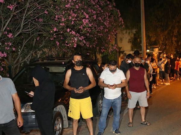 Tatilcilerin Akın Ettiği Bodrum'da Aşı Kuyruğunun Sonu Görünmüyor!