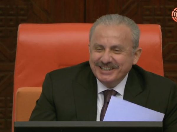 TBMM'de 23 Nisan özel oturumunda yaşanan eğlenceli sohbet