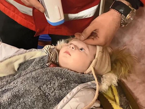 T.C Sağlık Bakanlığı Ulusal Medikal Kurtarma ekipleri Kiev’den gelen 7 aylık Asia bebeği tedavi etti