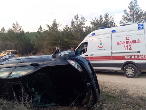 Tekirdağ’da Araç Şarampole Yuvarlandı: 2 Yaralı