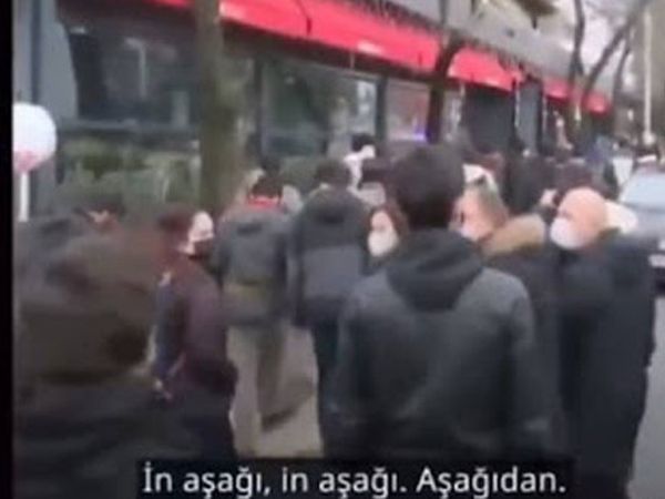 Türk Polis Teşkilatı'ndan 'Aşağı Bak' İddiasına Yalanlama