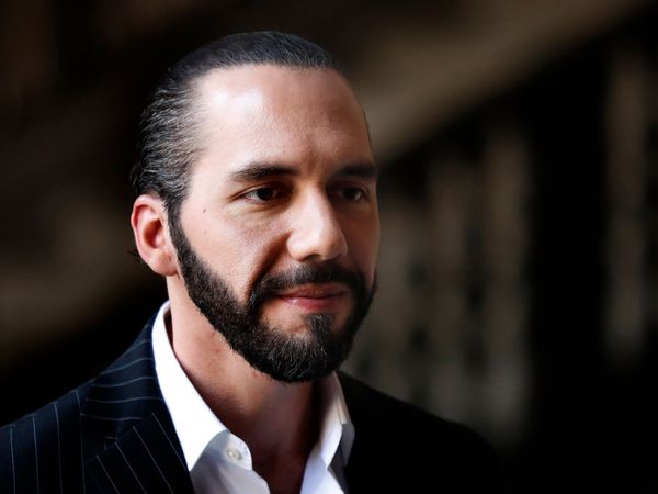 Ülkesinde El Turco Olarak da Bilinen Nayib Bukele'den Bir Espri Daha: Türkçe Dersinde Sözlüye Kalkınca Ben