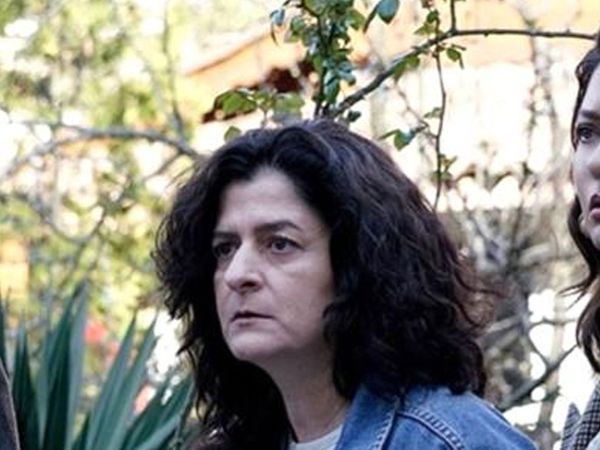 Ünlü Oyuncu Ayşegül Cengiz'i Müstehcen Fotoğrafların Elimizde Diyerek Dolandırdılar!