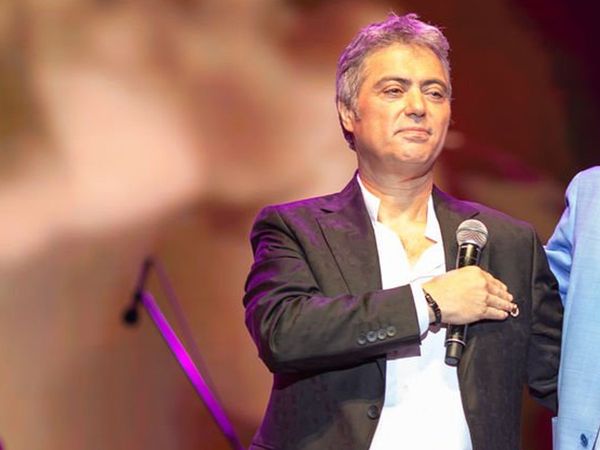 Ünlü Şarkıcı Partide Bıçakla Saldırdı!