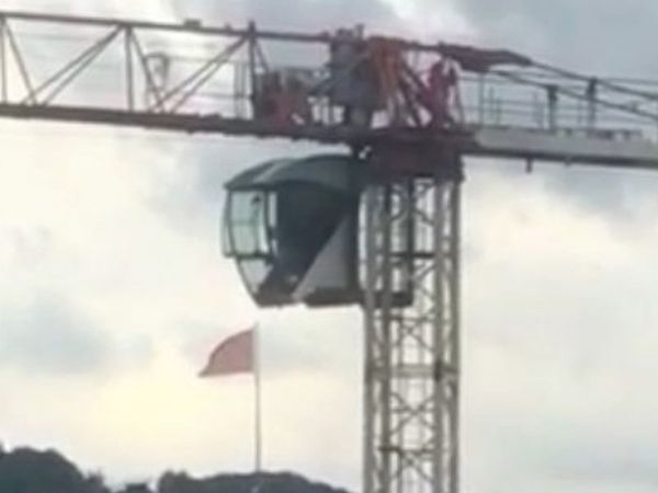 Üsküdar’da Vincin Üstünde Namaz Kıldı