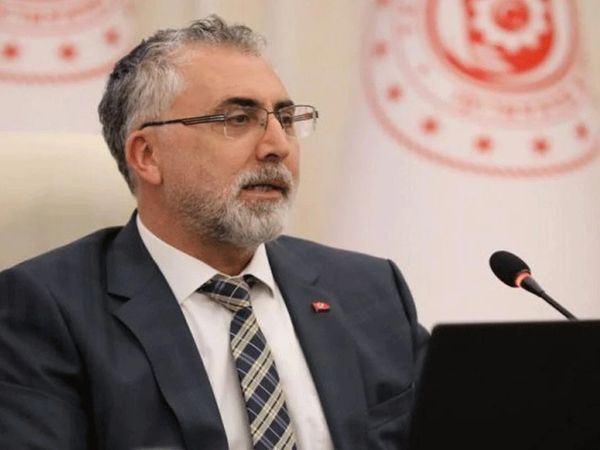 Vedat Işıkhan Erzincan’da: “Önceliğimiz göçük altında kalan madencilere ulaşmaktır!”