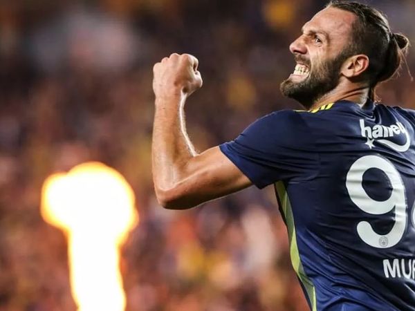 Vedat Muriqi Lazio'da Kalıyor!