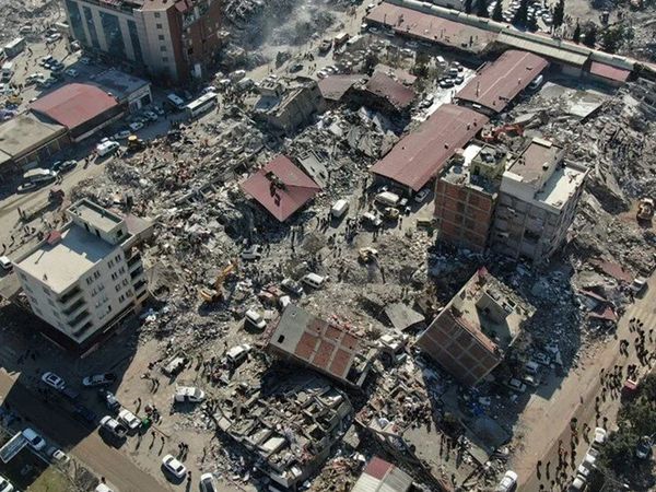 Yaşanan depremlere ait yeni görüntüler gelmeye başladı