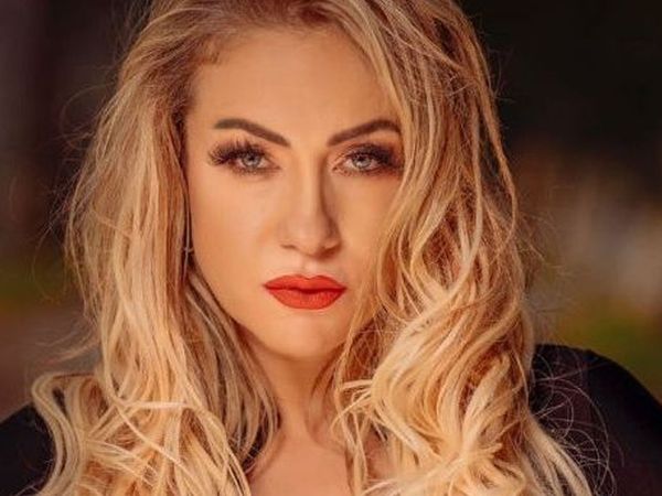 Yeliz Yeşilmen'in İlginç Doğum Günü Partisi