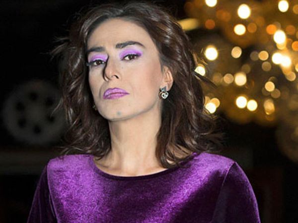 Yıldız Tilbe'yi Öpmeye Çalışan Hayranı Herkesi Şaşırttı