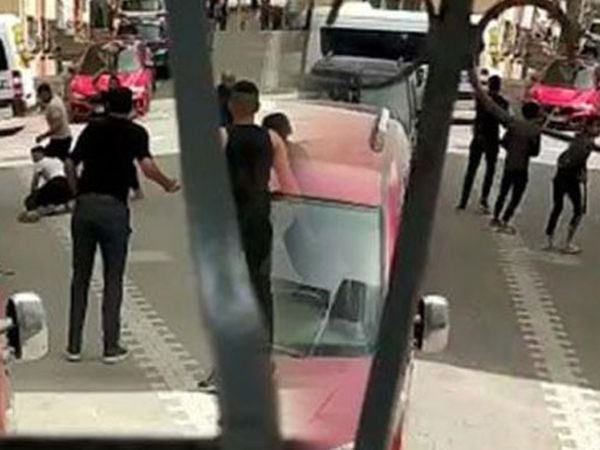 Yol Verme Kavgasında Sopalar Konuştu