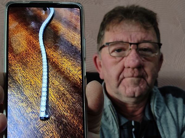 Yolda 2 Milyon Değerinde Pırlanta Kolye Buldu!