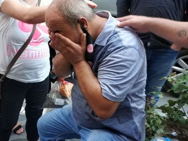 Yolda Yürürken Kafasına Adam Düştü