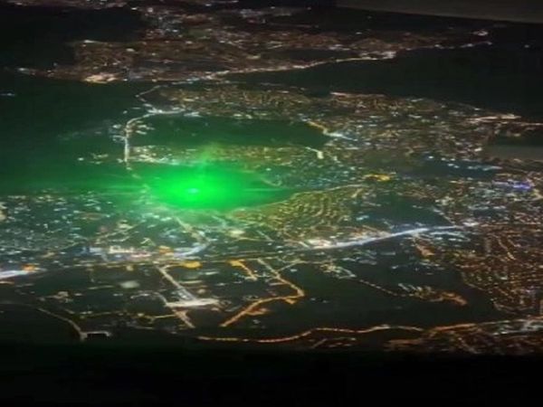 Yüzlerce kişinin canını riske attı: Havada korku dolu anlar yaşandı