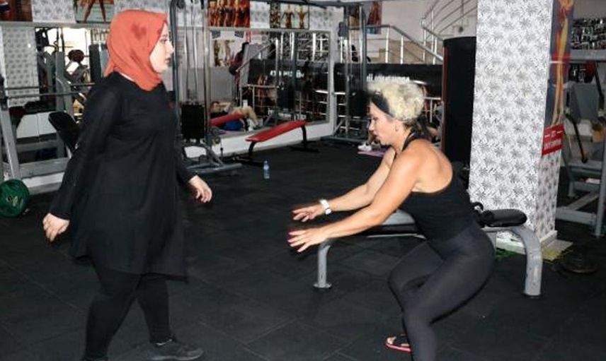 Kahramanmaraş'ta Annesinin Ağlamasına Dayanamayan 18 Yaşındaki Genç Kız İki Buçuk Ayda 20 Kilo Verdi