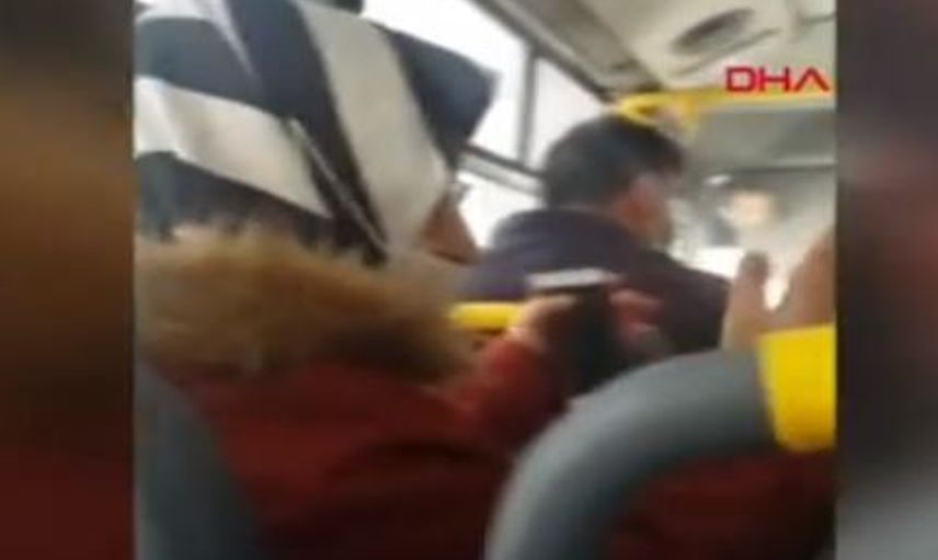 Şoförden Hamile Kadına Çirkin Sözler! 'Kucağıma mı Alayım?'