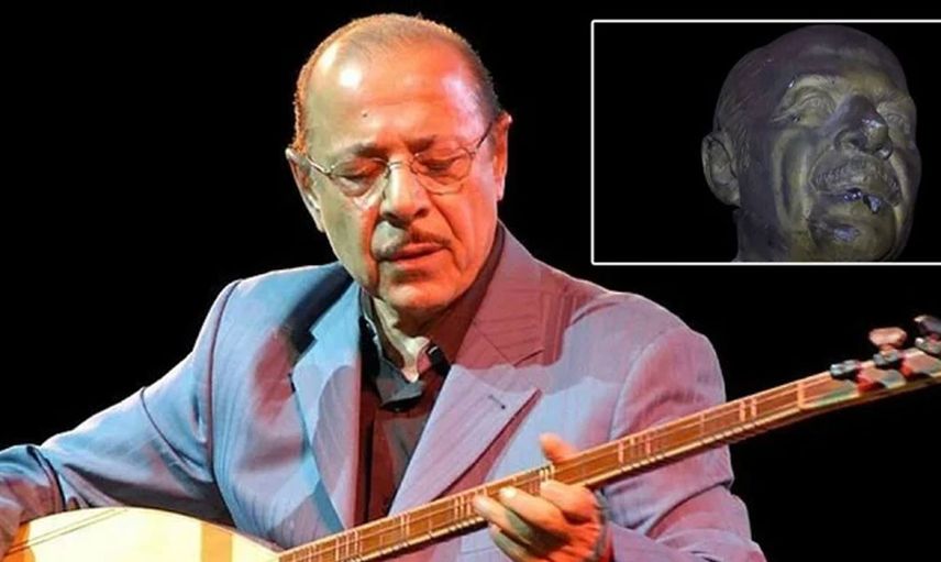 Büyük usta Neşet Ertaş'a yapılan saygısızlık Türk halkını çok kızdırdı! Usta sanatçının heykeli parçalandı