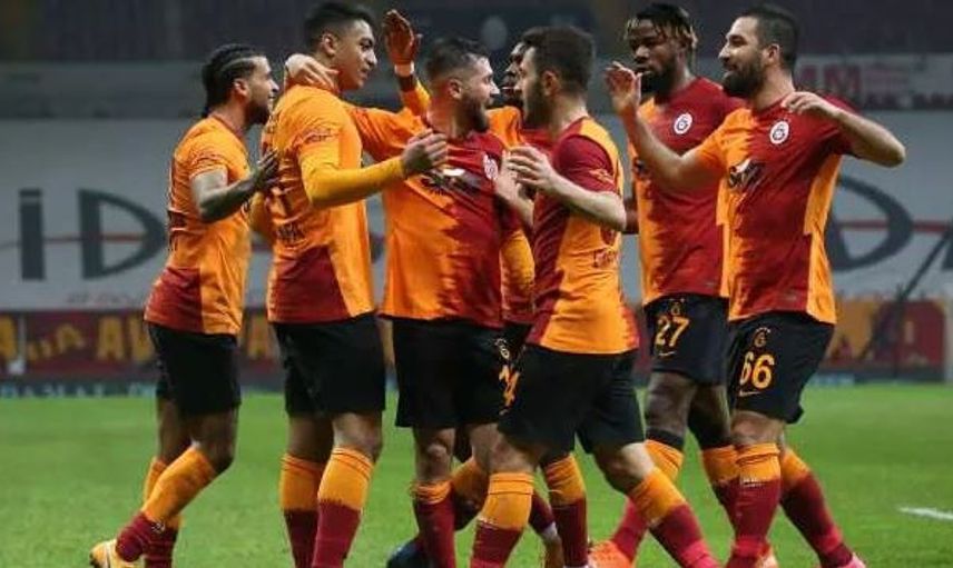 Galatasaray Aradığı Sol Beki Ada'dan Buldu!