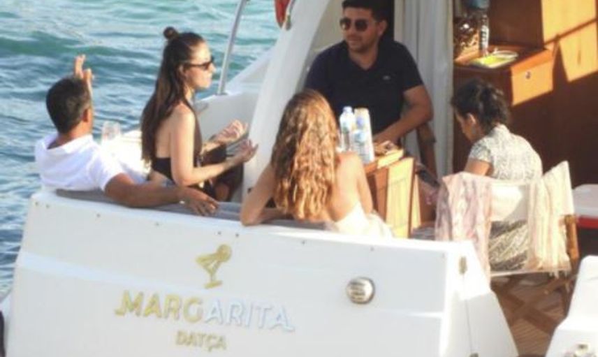 Gökçe Bahadır Sezonu Açtı! Soluğu Bodrum'da Aldı